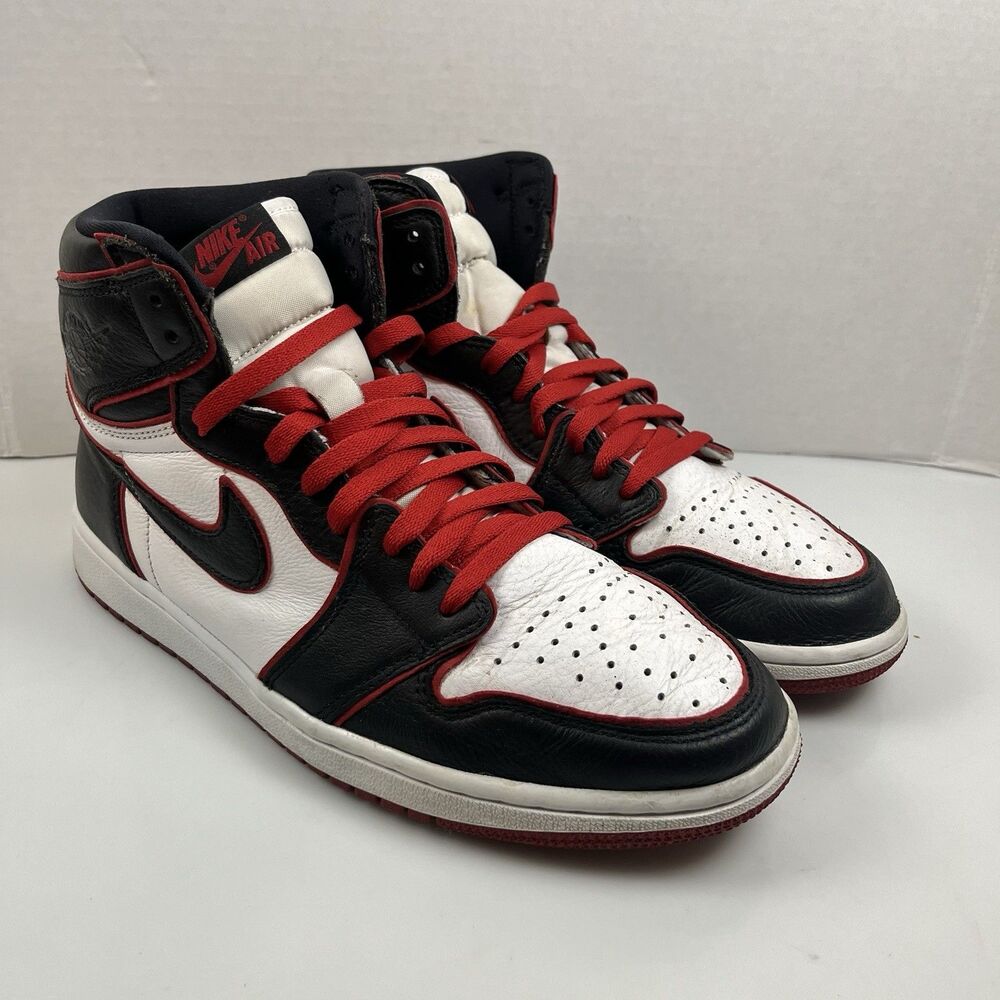 Nike Air Jordan 1 Retro High OG Bloodline Black Red White Mens Sz 11 555088-062